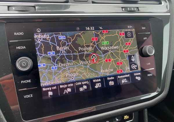 Volkswagen Tiguan cena 112500 przebieg: 93085, rok produkcji 2018 z Kalisz małe 596
